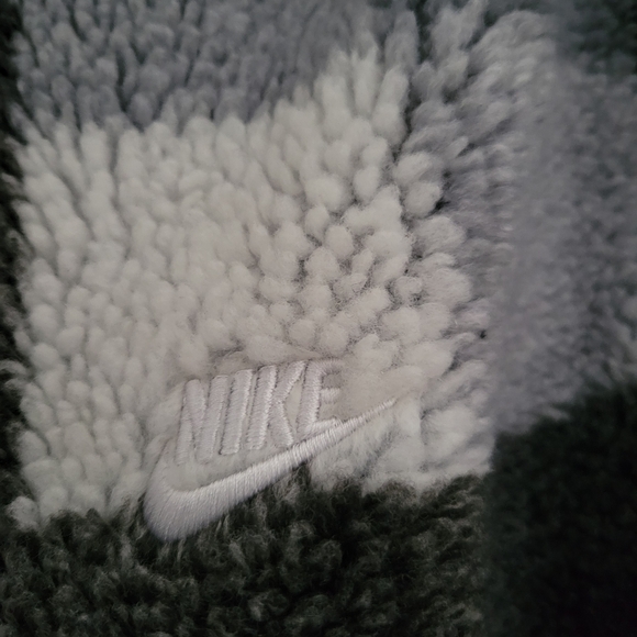 Nike Sherpa 1/4 zip pullover NWT - Picture 2 of 7